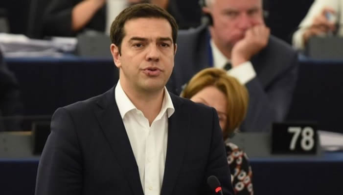 Tsipras s-a dus la Bruxelles să ceară o soluţie pentru Grecia. S-a războit cu „străinii perverşi” şi cu greaua moştenire