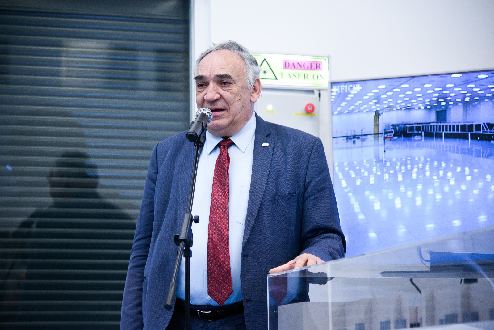 Directorul Institutului de Fizică Atomică anunta ca românii se pregătesc să experimenteze în premieră TELEPORTAREA. VIDEO