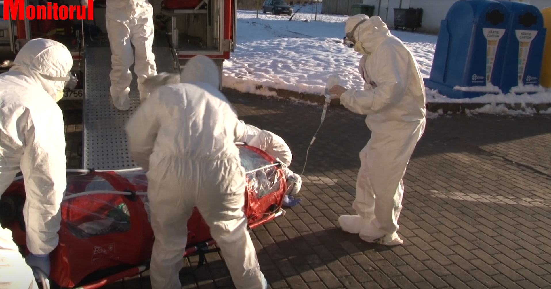 PACIENTA SUSPECTĂ DE CORONAVIRUS, SCĂPATĂ DE PE TARGĂ! FOTO-VIDEO