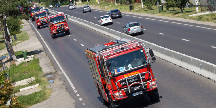 Cei 142 de pompieri români au ajuns cu bine în cea de-a doua misiune de stingere de incendii în Grecia (VIDEO)