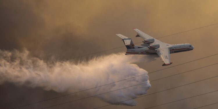 Incendiu de pădure lângă Atena. VIDEO