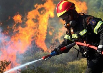 Articol elogios despre pompierii români în presa din Grecia: „Sunt de pe altă planetă”