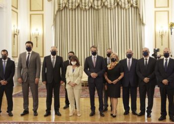 Remaniere: Noua componență a guvernului Mitsotakis – Cei care pleacă, cei care rămân