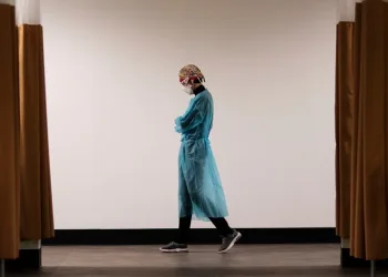 Antivacciniștii din Grecia refuză să primească sânge de la cei vaccinați pentru a nu fi „otrăviți”