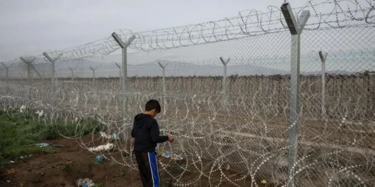 Grecia: Cum încearcă autoritățile să-i descurajeze pe afgani să intre ilegal în țară