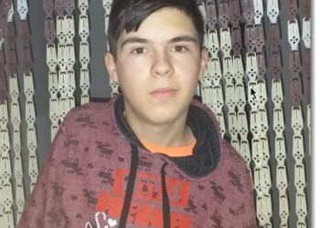 Durere fără margini! Florin, un băiat de doar 17 ani, are nevoie de 23.000 de euro pentru a putea merge din nou