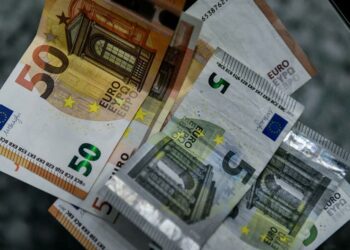 Datorii catre primării