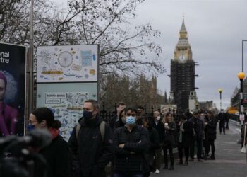 Diaspora: Relaxări de restricții la intrarea în Anglia – Nu va mai fi nevoie de test PCR