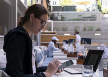 Grecia: Ce servicii digitale vor veni în 2022: Toate modificările pentru acte de identitate și permise de conducere