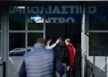 Coronavirus: De astăzi Vaccinarea este obligatorie pentru grecii în vârstă de peste 60 de ani