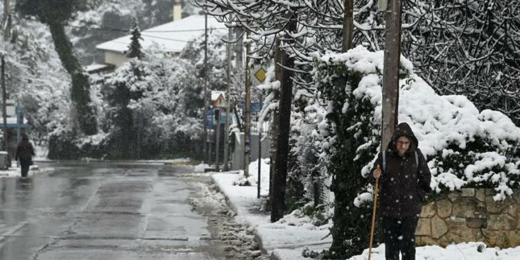 Meteo: Ploi și ninsori în Grecia marți chiar și în Attica – Când vine primăvara