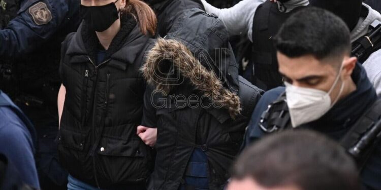 Patra: Testul adevărului și investigațiile EL.AS. pentru Irida și Malena