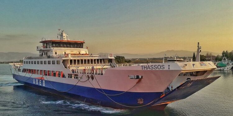 Cât costă feribotul către Thassos? Din Keramoti e mai rapid și mai ieftin (VIDEO)