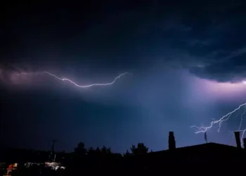 Grecia: Meteo – Avertizare de vreme severă: Incendii din cauza fulgerelor – Reuniunea de urgență a Pompierilor