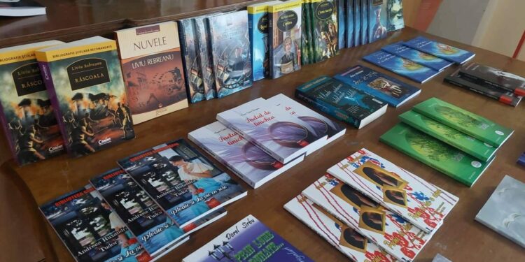 Raft de carte românească la Atena, în Grecia