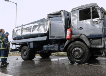 Incendiu la o cisternă cu 7 tone de GPL în Kakia Skala – Atena-Corint închisă