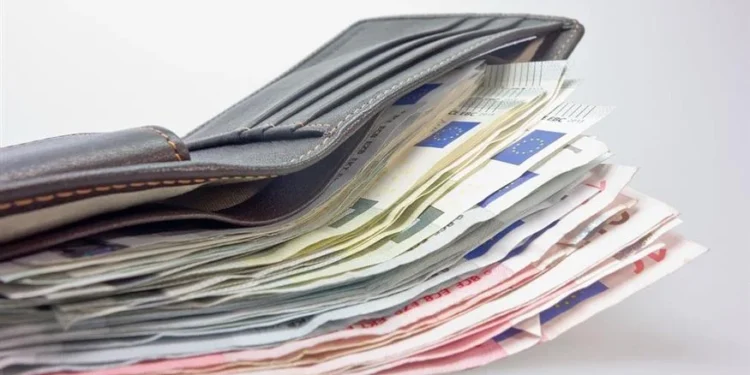 Grecia: Un beneficiu de 200 de euro pe lună cu o singură cerere – Cum se aplică