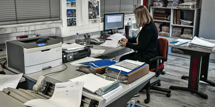 Grecia: Evaluarea cetățenilor în sectorul public prin intermediul unei platforme precum Tripadvisor