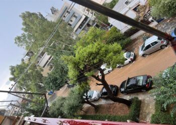 Vreme rea „Daniel”: haos în centrul Atenei din cauza ploii torențiale