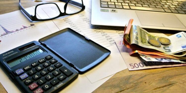 autoritățile fiscale