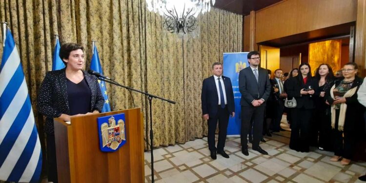 Gala de Eleganță și Tradiție la Recepția Ambasadei României în Atena de Ziua Națională