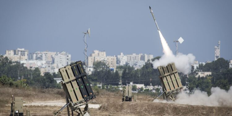 Israelul este pregătit să adopte o poziție pro-Ucraina prin trimiterea de arme: „Vom adopta o poziție mai agresivă împotriva Rusiei