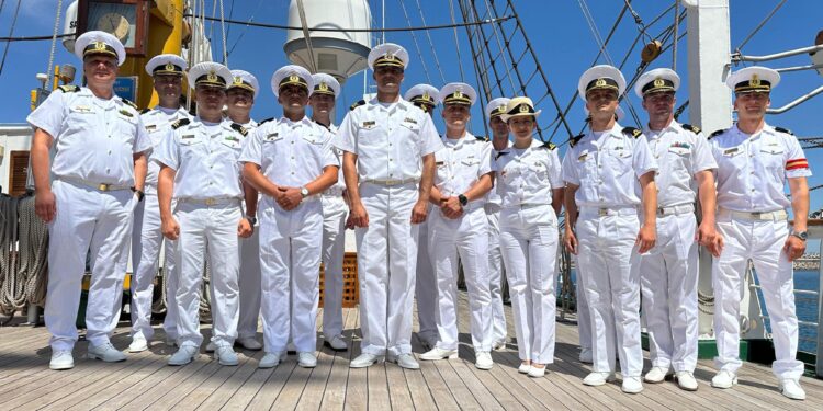 Nava Școală Mircea