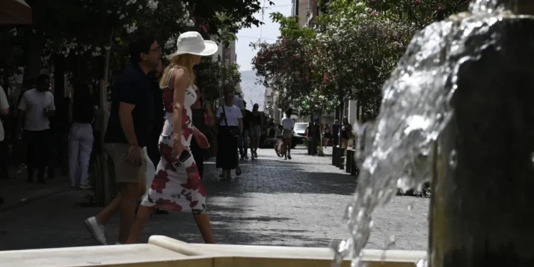 Val de căldură intensă