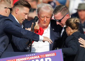 Tentativă de asasinare a lui Trump: Tehnologia arată că a scăpat la un centimetru – Vedeți video