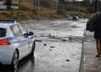 Cod Roșu de Furtuni în Grecia