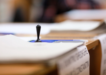 Câți bani au cheltuit candidații la alegerile prezidențiale anulate de CCR