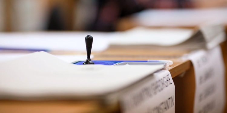 Câți bani au cheltuit candidații la alegerile prezidențiale anulate de CCR