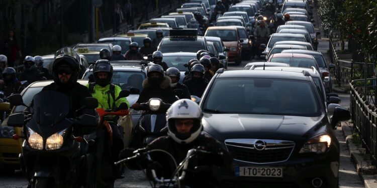 Grecia Prin gov.gr eliberarea și prelungirea permiselor de conducere pentru autoturisme și motociclete