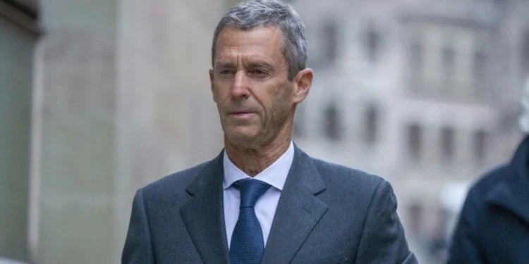 Mandat de arestare emis pentru Beny Steinmetz