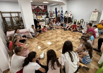 Ziua Internațională a Copilului sărbătorită la Atena prin teatru în limba română (FOTO)