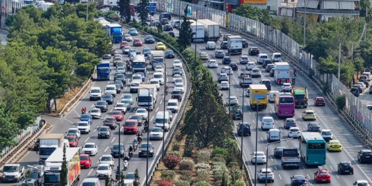 Trafic paralizat în Attica înainte de Rusalii