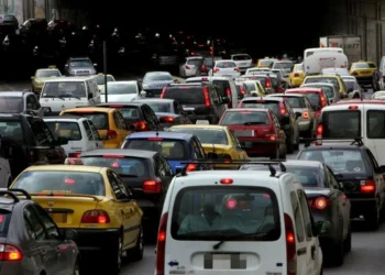 Caniculă la Atena: Atenienii caută disperat răcoare – Trafic intens în toată regiunea Attica